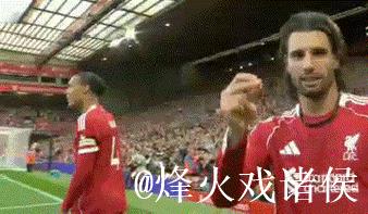 足坛一夜动态：萨拉赫独享英超第1，巴萨7连胜领跑，枪手绝杀鱼腩