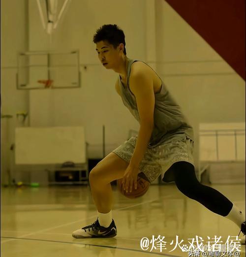 崔永熙:感谢家人、郭导、广州队及球迷的支持与鼓励 崔永熙:感谢家人、郭导、广州队及球迷的支持与鼓励